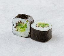 Ролл классический с огурцом