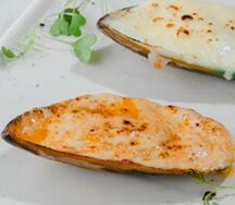 Мидии Киви под сырной корочкой