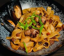 Паста с морепродуктами по-азиатски