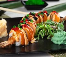 Ролл сяке эби фурай