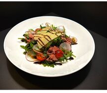 Салат с ростбифом 