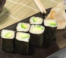 Ролл авокадо-маки