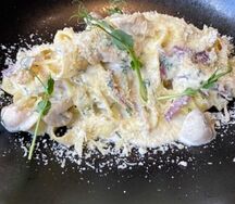 Фетучини с курицей и грибами