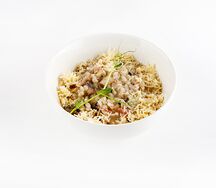 Перловка с грибами, беконом и пармезаном