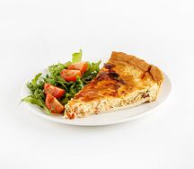 Киш с лососем и брокколи