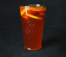 Фирменный черный чай с ягодами