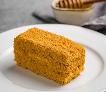 Пирожное Медовик