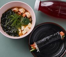 Мисо суп, хэнд ролл и морс собственного приготовления