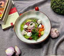 Салат по-балкански с сыром фета