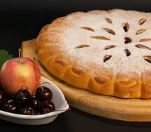 Балджын с вишней