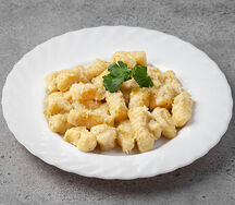 Ньокки с пармезаном и песто