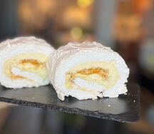Меренговый рулет манго-маракуйя