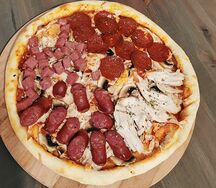 Пицца Мясное ассорти