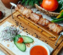 Шашлык из cвинoй шеи