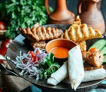 Ассорти кебабов из трех видов мяса