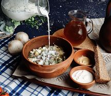 Окрошка с говядиной на айране