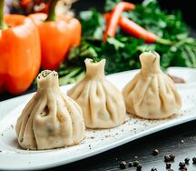 Хинкали с говядиной и свининой