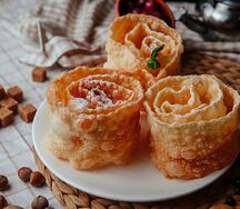 Хворост с медом