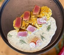 Тунец с соусом васаби