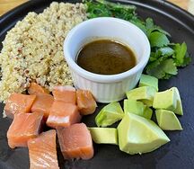 Боул с лососем