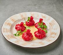 Хинкали с уткой и соусом карри