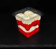 Красный бархат с малиной