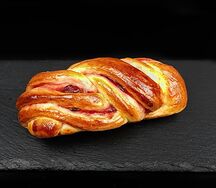 Рулет с вишней