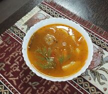 Суп тефтели