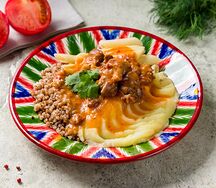 Гуляш с говядиной