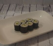 Ролл с огурцом