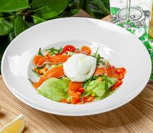 Салат с семгой