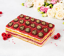 Малиновое пирожные-канапе