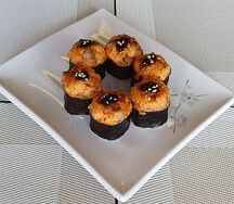 Запеченный ролл Сяке унаги 6 шт
