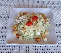 Салат Цезарь с курицей