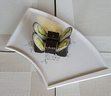 Ролл с огурцом