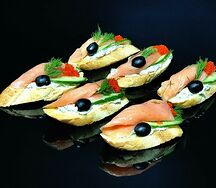 Брускетты с лососем 6 шт