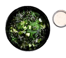 Салат с чуккой и ореховым соусом