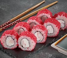 Филадельфия с креветками масаго красной