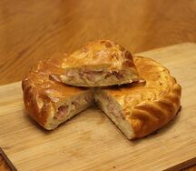Пирог с ветчиной и сыром