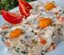 Салат Оливье с языком