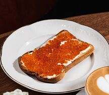 Бутерброд с икрой 