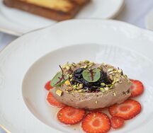 Паштет из куриной печени с бриошью