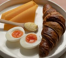 Яйцо, сыр, масло