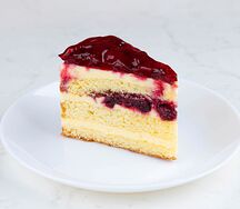 Торт Людмила вишневый (кусочек)