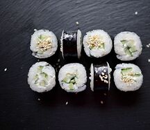 Ролл с огурцом