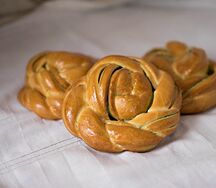 Булочка французская с кремом адвокат