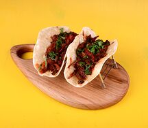 Тако Romesco Con Carne