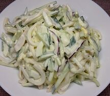 Салат с кальмаром