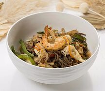 Соба с морепродуктами