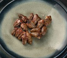 Куриные сердечки на углях